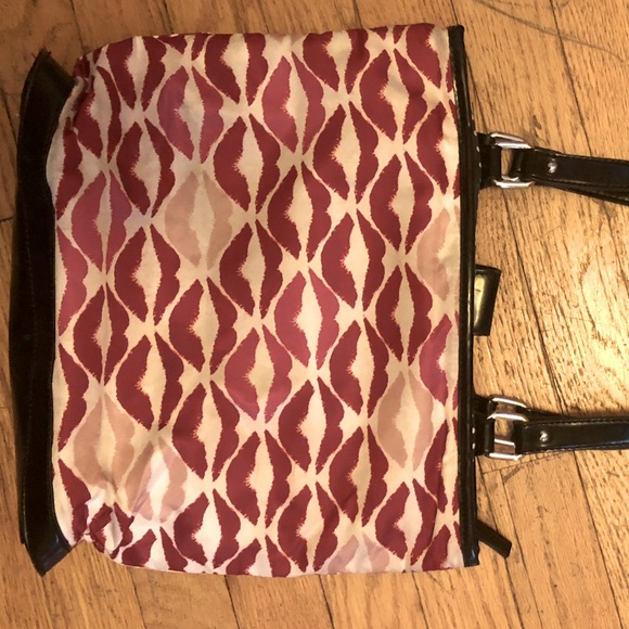 👄Lip Print Purse👄 - Picture 2 of 4